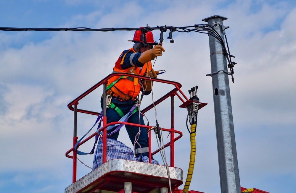 An emergency electrician on site